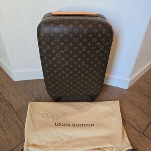 Louis Vuitton  Zephyr 55 Suitcase